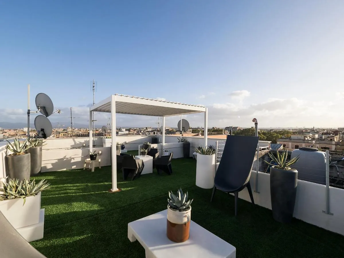 Amazing View Of Rome Free Wi-Fi & Netflix Apartment