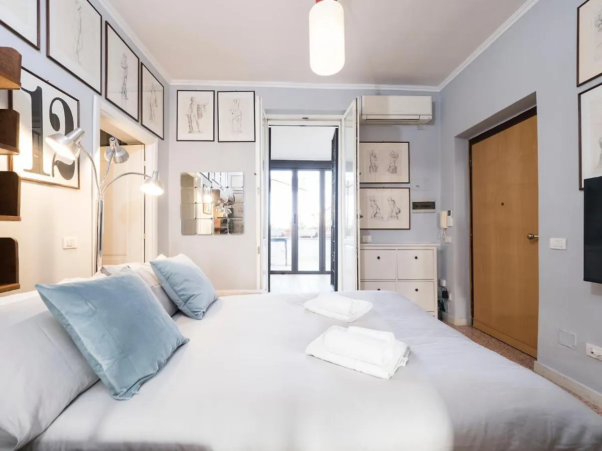 Amazing View Of Rome Free Wi-Fi & Netflix Apartment 0*,
