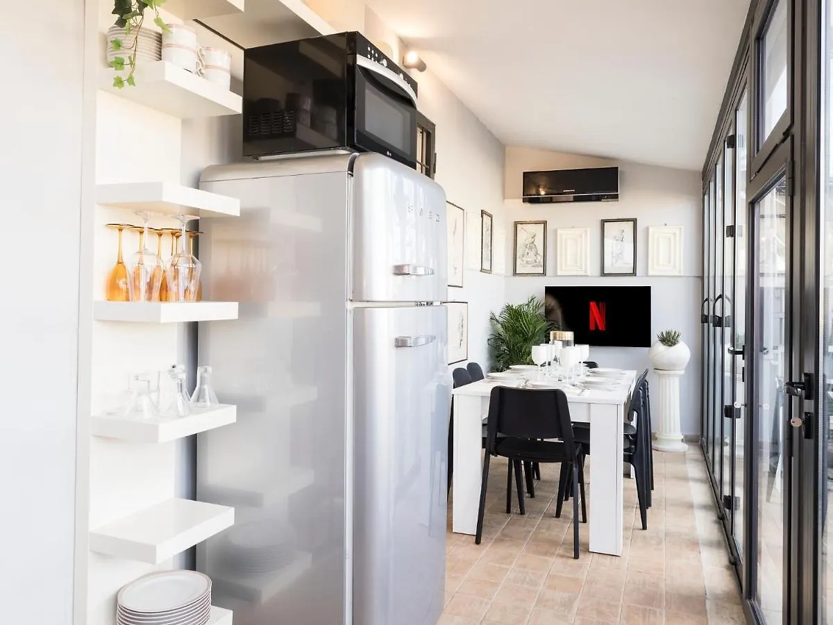 Amazing View Of Rome Free Wi-Fi & Netflix Apartment